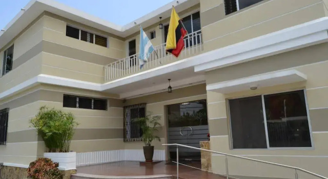 Urdesa Suites Hotel, Book Hotel Hotels in Guayas with Breakfast, Breakfasts