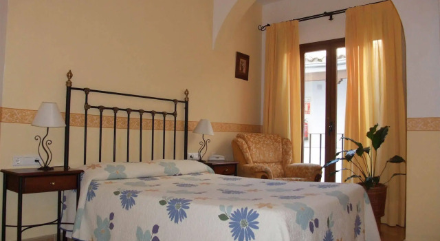 Hotel San Miguel, Reservar Hotel Córdoba Madrid