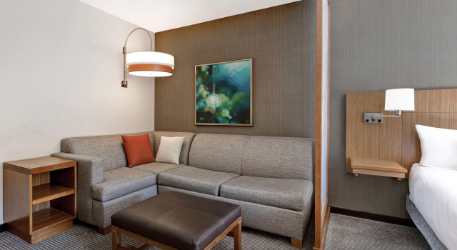 Двухместный номер Standard Hyatt Place Bloomington / Normal