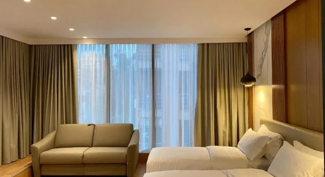 Black Diamond Hotel, Забронировать Отель Отели в центре Тираны, в центре, Завтраки, Парковка