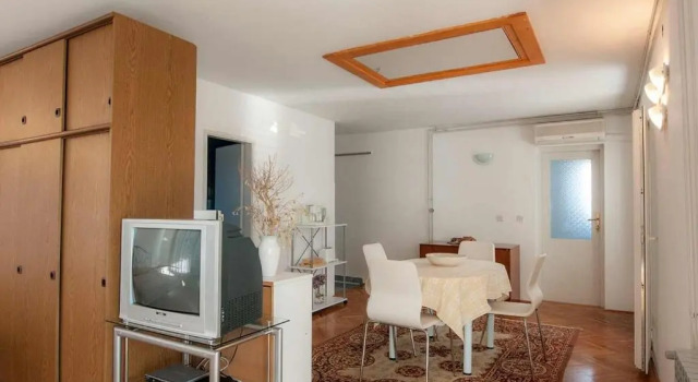 Amazing seaview apartment with a balcony near the beach - Kneza Trpimira I - AE1386