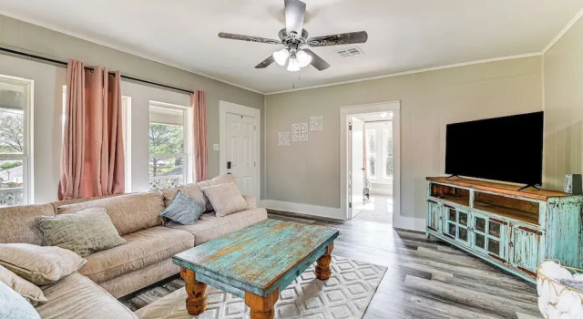 Near Campus & Casino: Family-friendly Durant Home!, Buchen Sie Hotel Durant Texoma