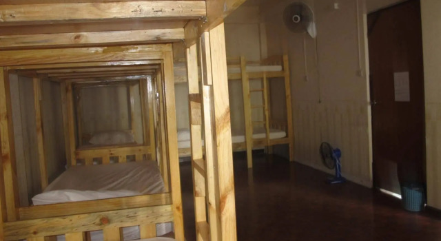 The Siri House, Забронировать Хостел Хостелы Чиангмай, рядом с Chiangmai Ram Hospital, Хостел