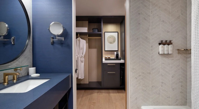Четырёхместный номер Standard The Ellison, Oklahoma City, a Tribute Portfolio Hotel