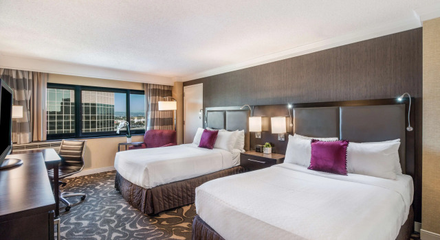 Четырёхместный номер Executive Sonesta Los Angeles Airport LAX