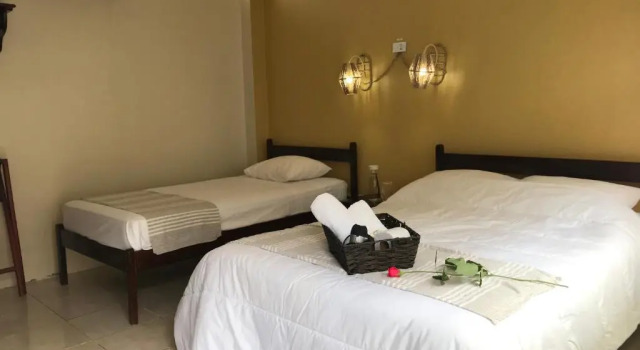 Hostal Cactus, Foglalás Szálloda Puerto Baquerizo Moreno San Cristobal Island
