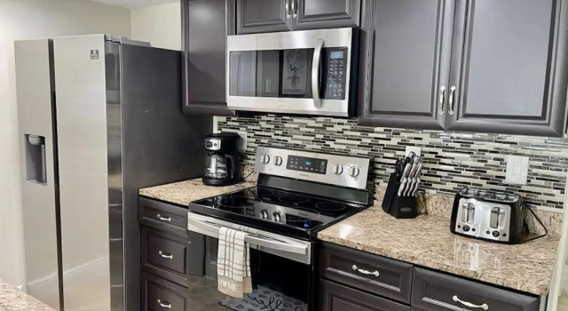 Grand Deluxe 3BD Condo Apartment Near Disney 11, Забронировать Апартаменты/квартира Апартаменты Киссимми, рядом с Kissimmee Go-Karts, Апартаменты/квартира