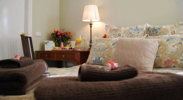 Highclaire House Bed and Breakfast, 预订 酒店 布莱克敦 悉尼地区