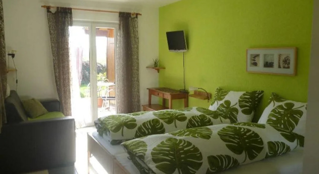 Bed und Breakfast, Rezerwuj Hotel Hotele w Vaud z basenem, Basen