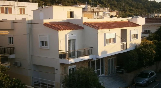 Hotel Maravelias, Rezervați Hotel Hoteluri în Paradisi cu parcare, Parcare