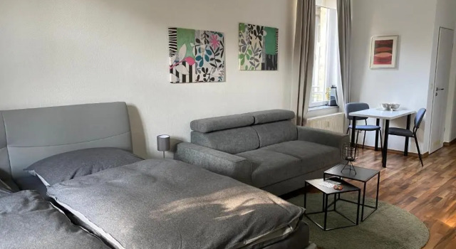 Zentrale Ferienwohnung mit Balkon in Aachen