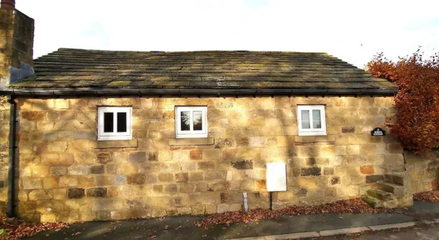 Country School Cottage near Harwood, Varaa Lomakoti Mökit kohteessa Merseyside, Mökki