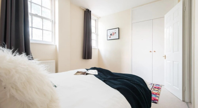 The Lapis Lounge - Large 3bdr House at River Avon - Sleeps 8