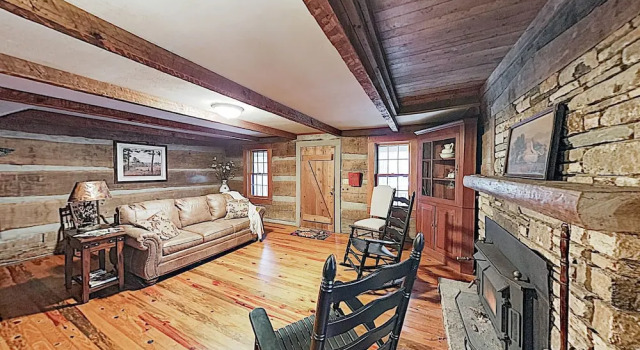 New Listing! Authentic Escape Near Asheville 3 Bedroom Home, Book Hotel Fletcher North Carolina