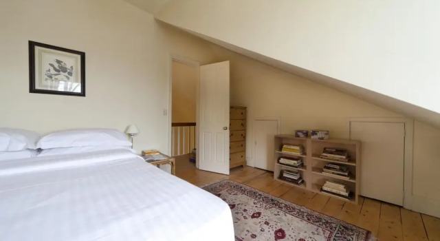 Gloucester Crescent II by Onefinestay, Забронировать Отель Отели Лондона 4 звезды, рядом с Театр KoKo London, 4*