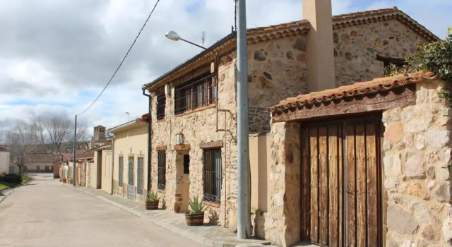 Camino del Prado, Rezervovat Rekreační dům Santa María la Real de Nieva 