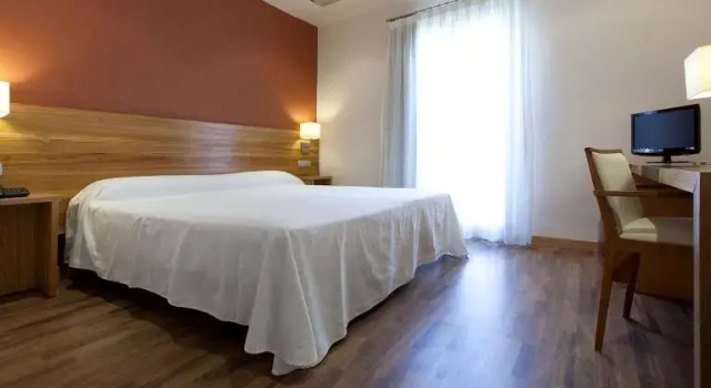 Четырёхместный семейный номер Standard c 1 комнатой Hotel Bulevard