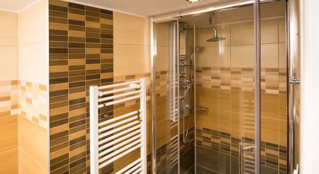 Трёхместная студия Comfort School Apartment by metro stop Vyšehrad
