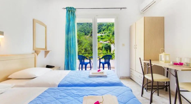 RG Studios Thassos #2, Book Hotel Chrisi Akti 