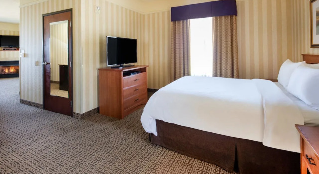 Люкс Holiday Inn Express Hotel & Suites Astoria by IHG