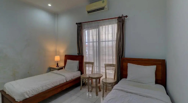 Pudak Sari Homestay, Забронировать Отель Кута Бадунг, рядом с Магазин сувениров Krisna