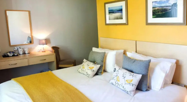 Двухместный номер Standard Rose and Crown Hotel