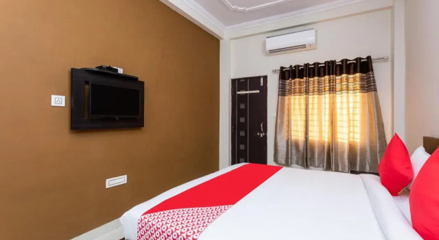 OYO Flagship 70280 Om Gulmohar Avenue