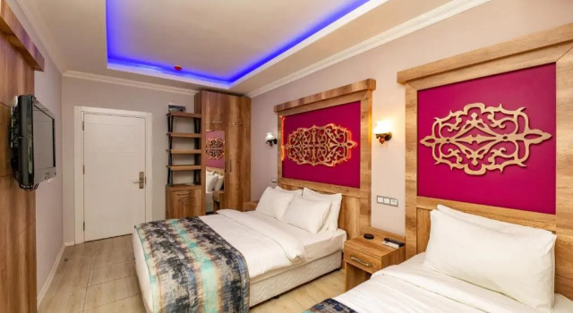 Трёхместный номер Standard Linda Expo Palace