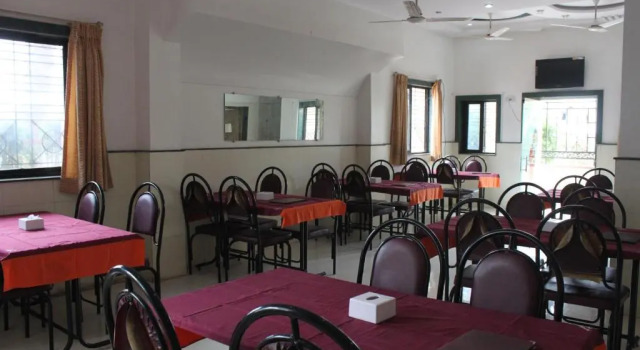 Hotel Jeet Paradise, Réserver Hôtel Phaltan Maharashtra