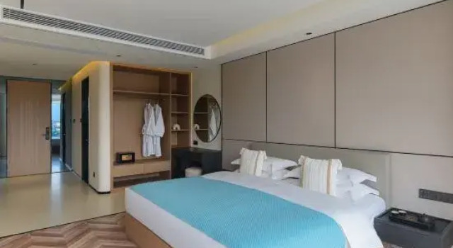 Семейный люкс с красивым видом из окна Yangshuo Boyue River View Homestay (Lijiang Branch)