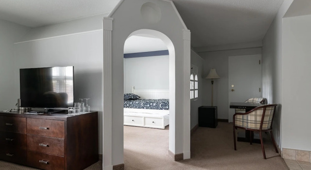 Четырёхместный семейный номер Standard Hôtel Le Bonne Entente