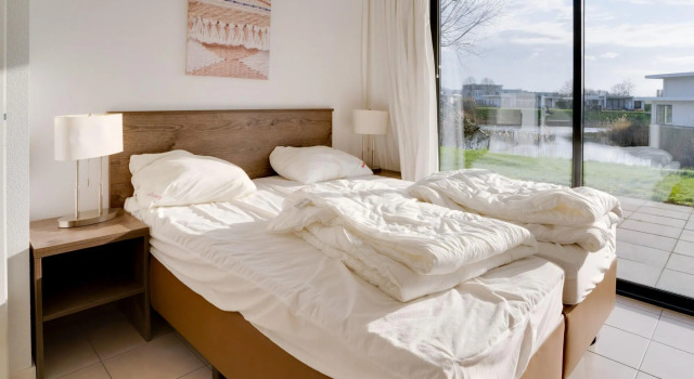 Holiday Home in Zeewolde With Kayaks, Rezerwuj Hotel Hotele w Veluwe z parkingiem, Parking