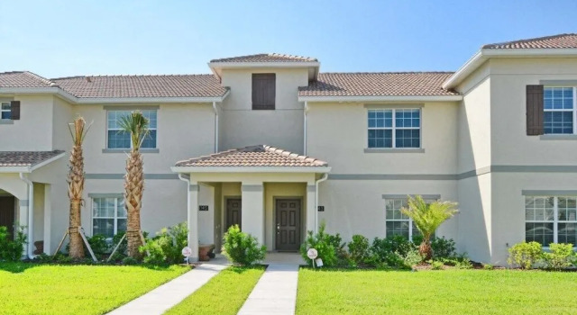 Storey Lake- 4 Bedroom Townhome W/spashpool-1619st Townhouse, Rezerwuj Dom wakacyjny Hotele w Kissimmee z basenem, Basen