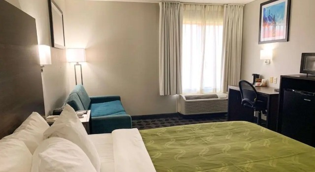 Standard Zimmer Quality Inn