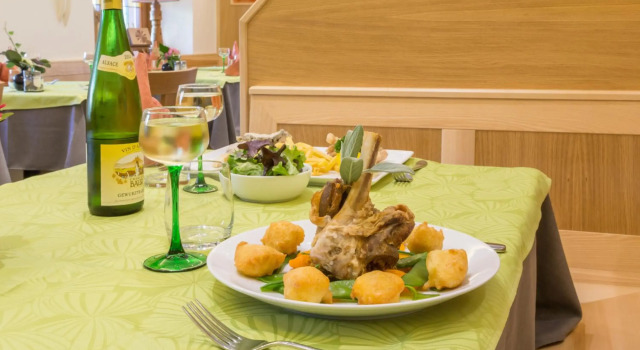 Hôtel Restaurant Collin, Rezervasyon Otel Ferrette Sundgau