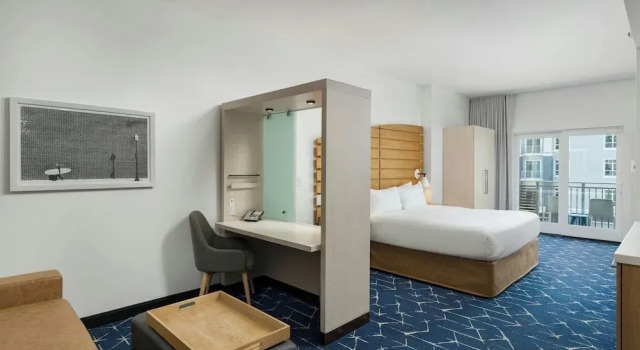 Люкс SpringHill Suites by Marriott Oceanside Beach