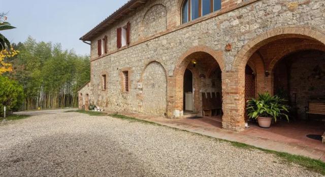 Farmhouse in Ville di Corsano Siena at the Centre