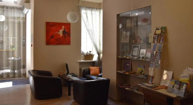 Hotel Edvards, Забронировать Отель Отели в центре Центра, в центре, Парковка