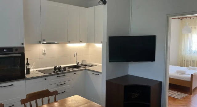 Apartments Jere, Rezerwuj Apartament Hotele w Split-Dalmatia County z parkingiem, Parking