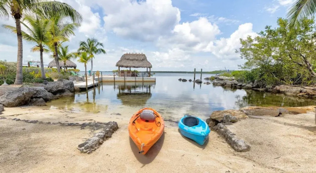 Sunset Beach in Key Largo, Varaa Lomakoti Huvilat kohteessa Florida Keys, Villa
