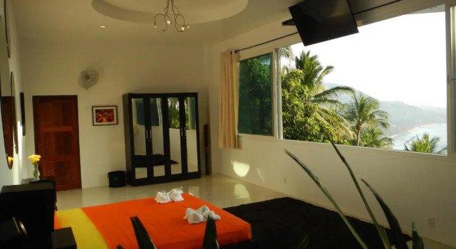 Вилла с 5 комнатами Monkey Flower Villas