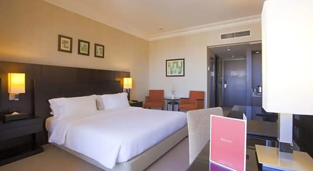Двухместный номер Classic с видом на город Ramada Plaza by Wyndham Beirut Raouche