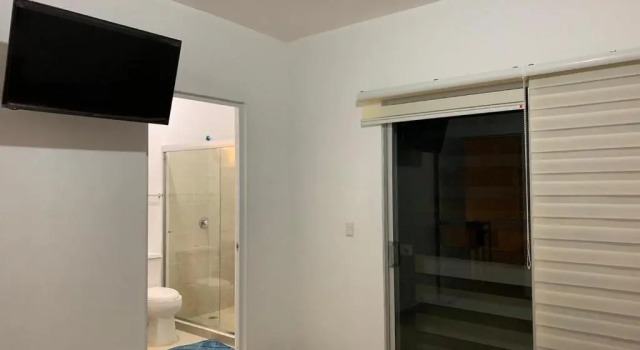 La Casa del Arbol -4bed 3 bath