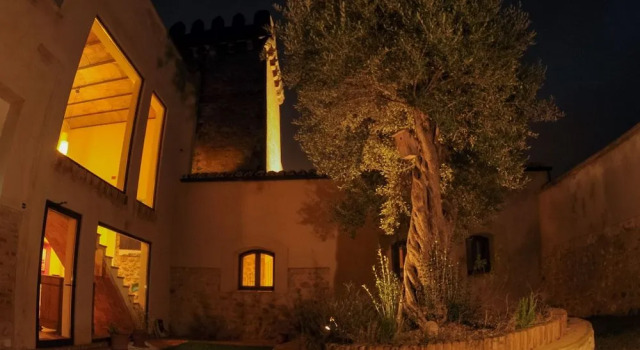 Torre del Prior, Забронировать Отель Отели Тортоса с парковкой, Парковка