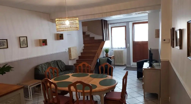 Коттедж Petite maison de ville au charme authentique