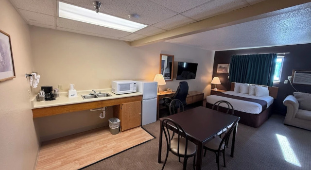 Люкс Americas Best Value Inn Torrington