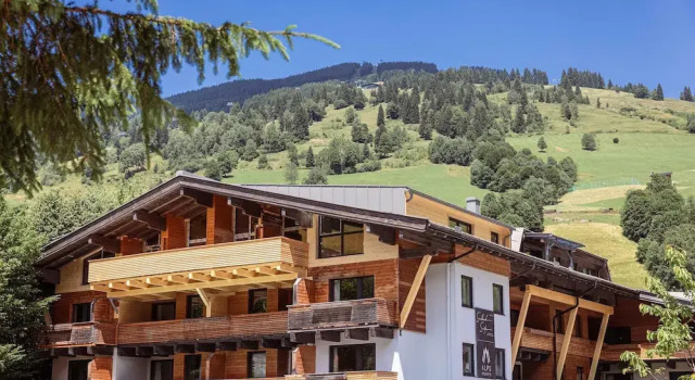 Saalbach Suite With Wellness Area, Забронировать Апартаменты/квартира Отели Зальбах-Хинтерглемм с парковкой, Парковка