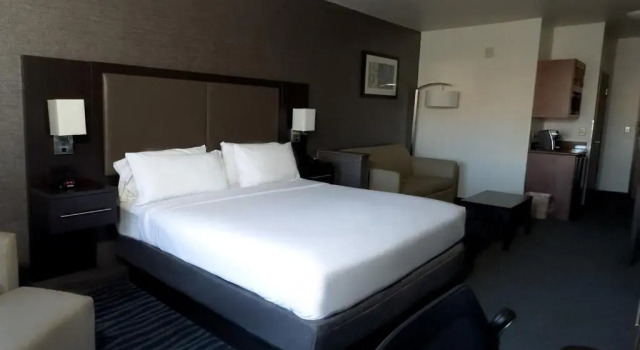 Люкс Holiday Inn Express & Suites Barstow - Route 66 by IHG