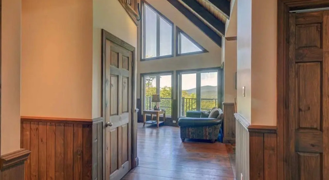 Chalet Vue Du Sommet, Boek Chalet 4-sterren hotels in Quebec, 4*