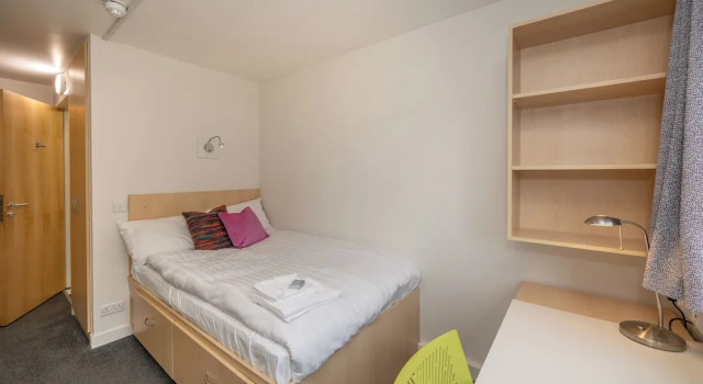Двухместные апартаменты с 4 комнатами University Hall - UCC Summer Beds